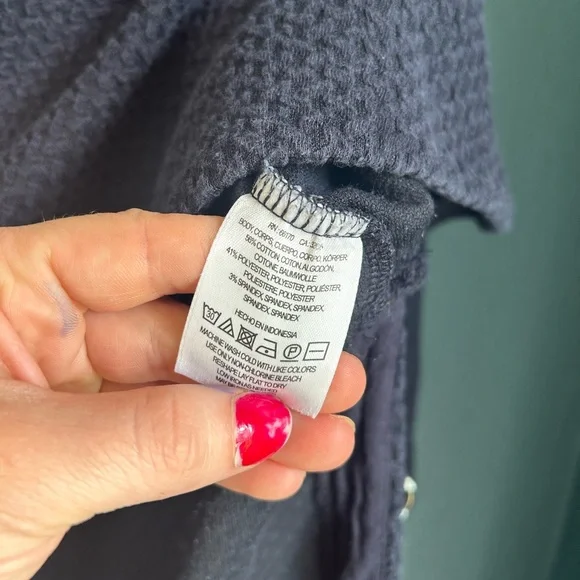 Deletta Black Short Sleeve Textured Layered Tee - Picture 7 of 7